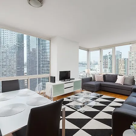 Splendid Apartment By Times Sq